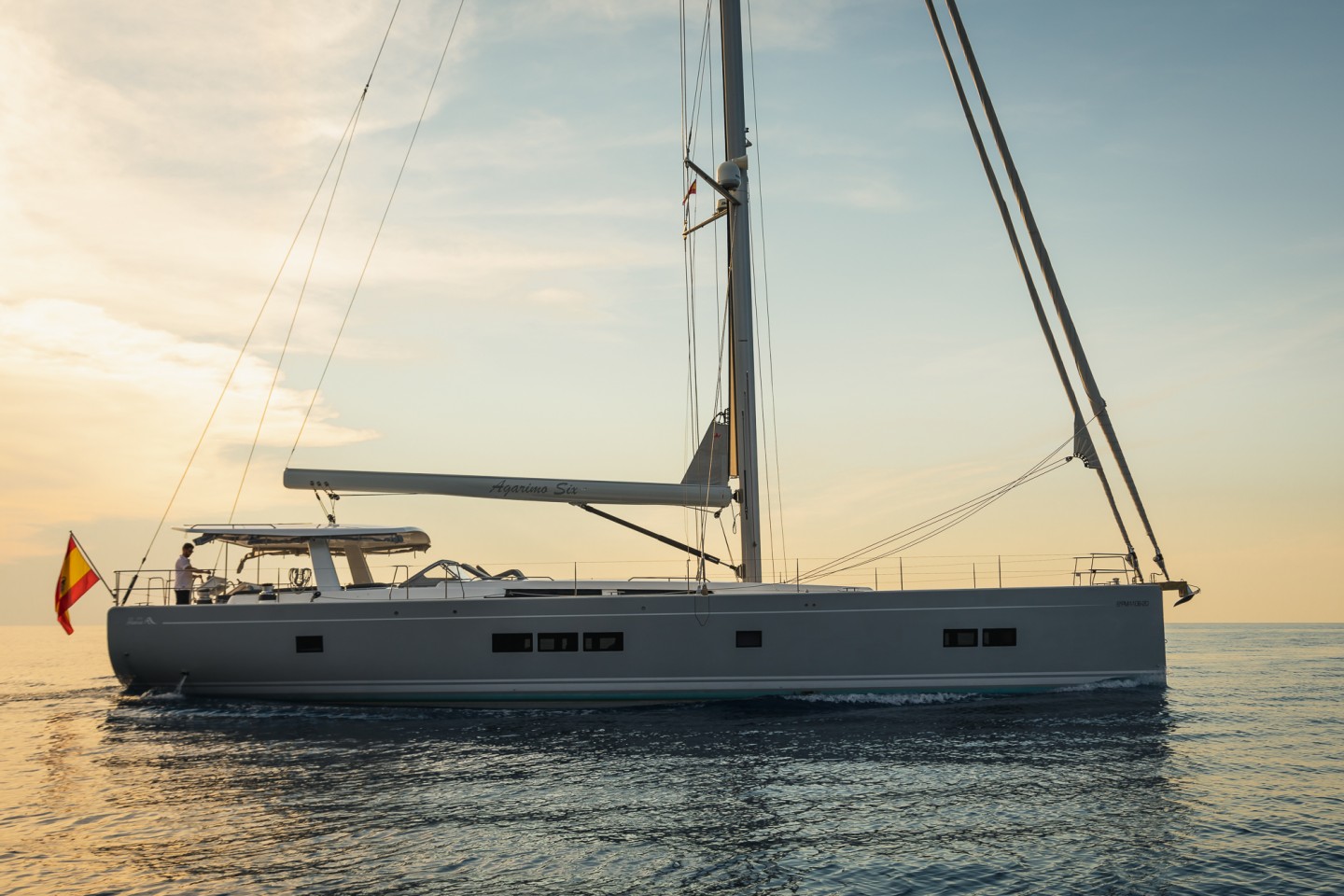 Sail boat FOR CHARTER, year 2018 brand Hanse and model 675, available in Puerto de Soller Sóller Mallorca España